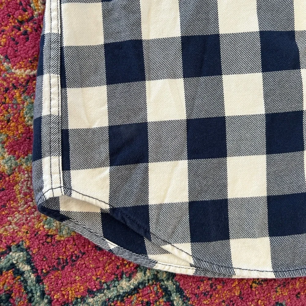 J. Crew | Men's Navy/White Large Gingham Check Button Down Shirt w/pockets sz M